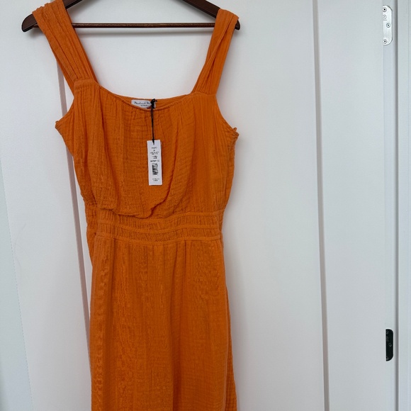 NWT Michael Stars Josephine Smocked Waist Gauze Dress – M – Marmalade (Orange) - Picture 1 of 6
